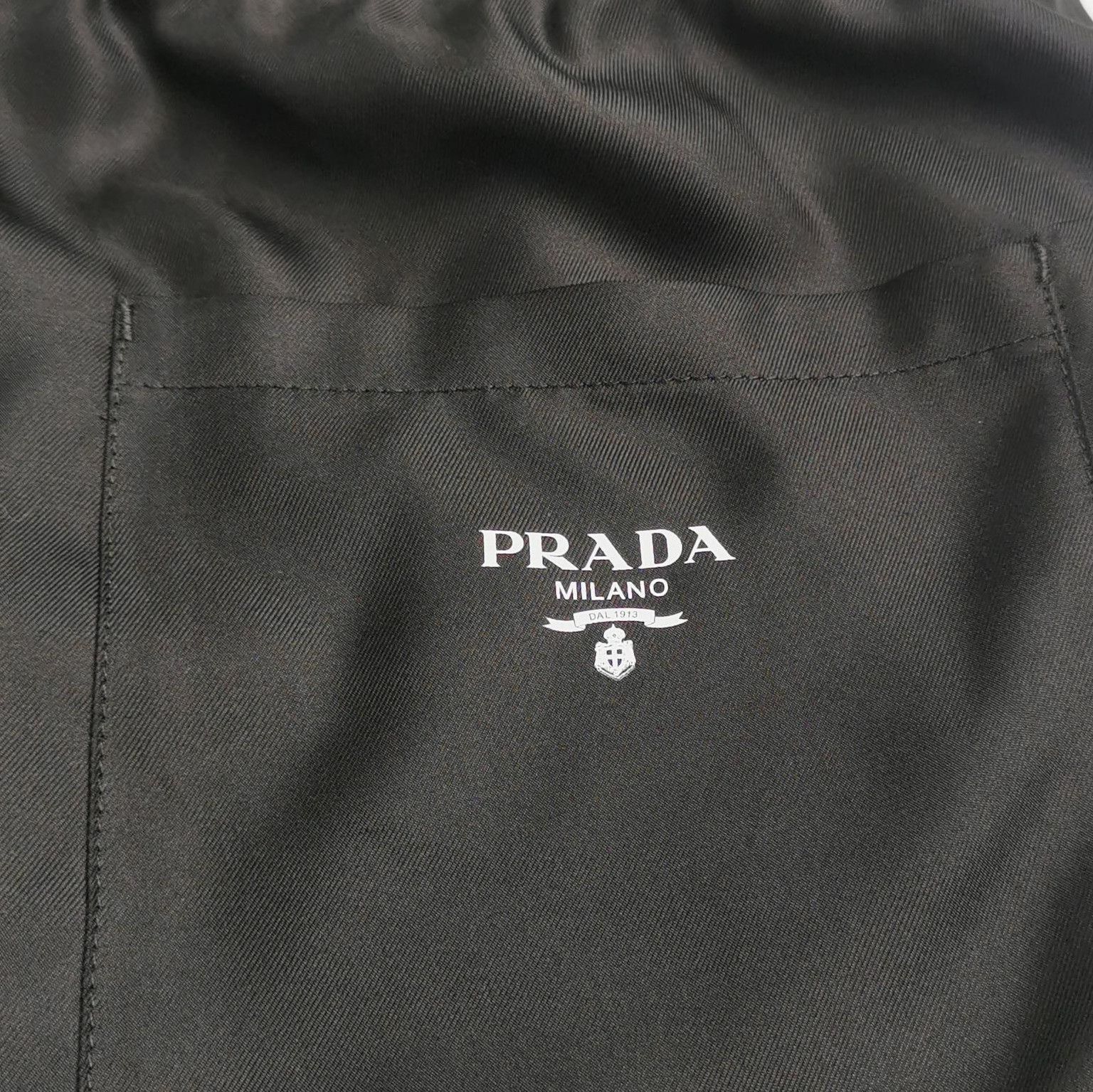 Prada Prada Silk Logo Shorts in Size M - dmc Size 25" / US 0 / IT 36 - 3 Thumbnail