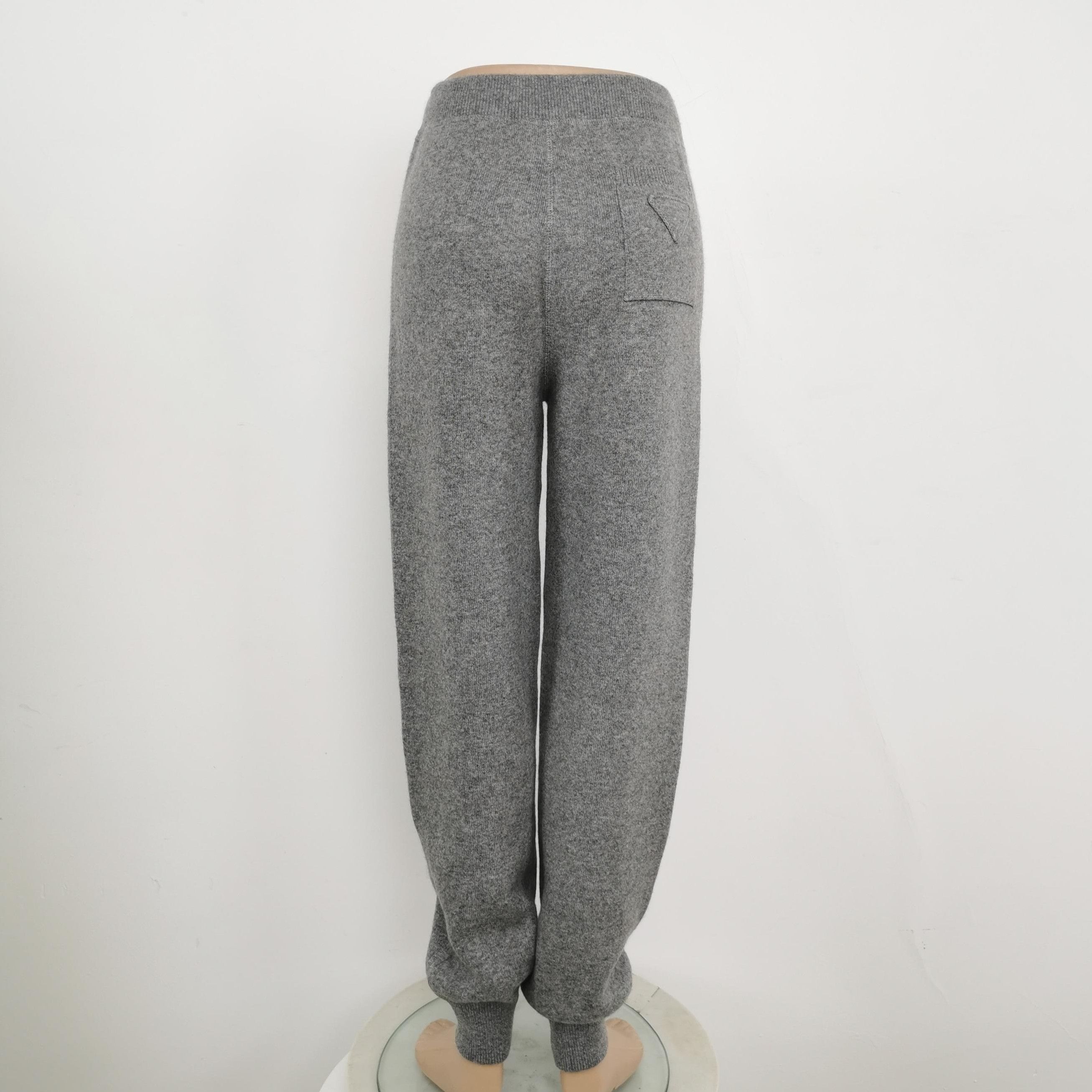 Prada Grey Cashmere Pants in Size 40 - dmc