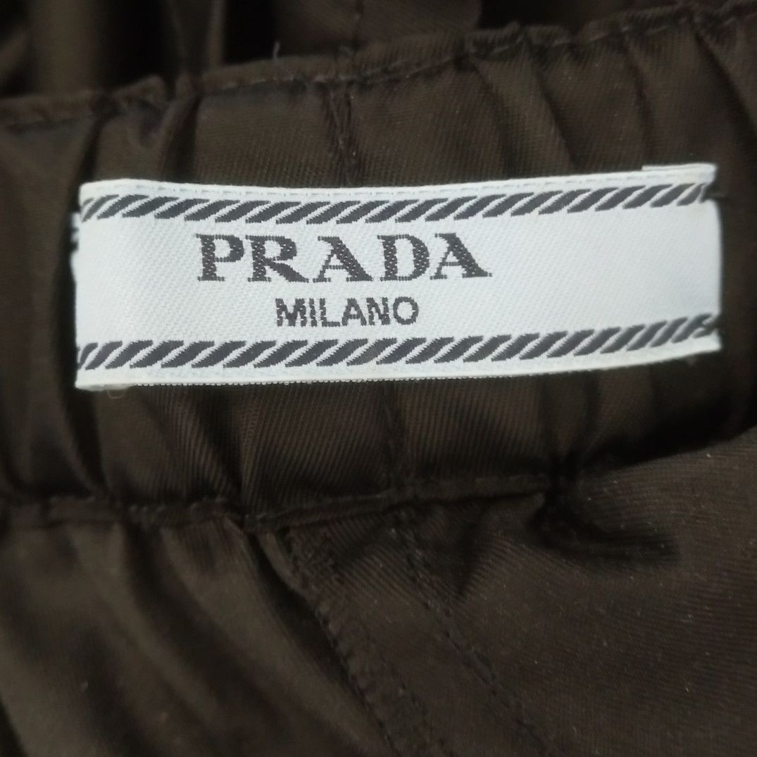 Prada Prada Solid Color Triangle Logo Shorts - dmc Size 40" / US 18 - 6 Thumbnail
