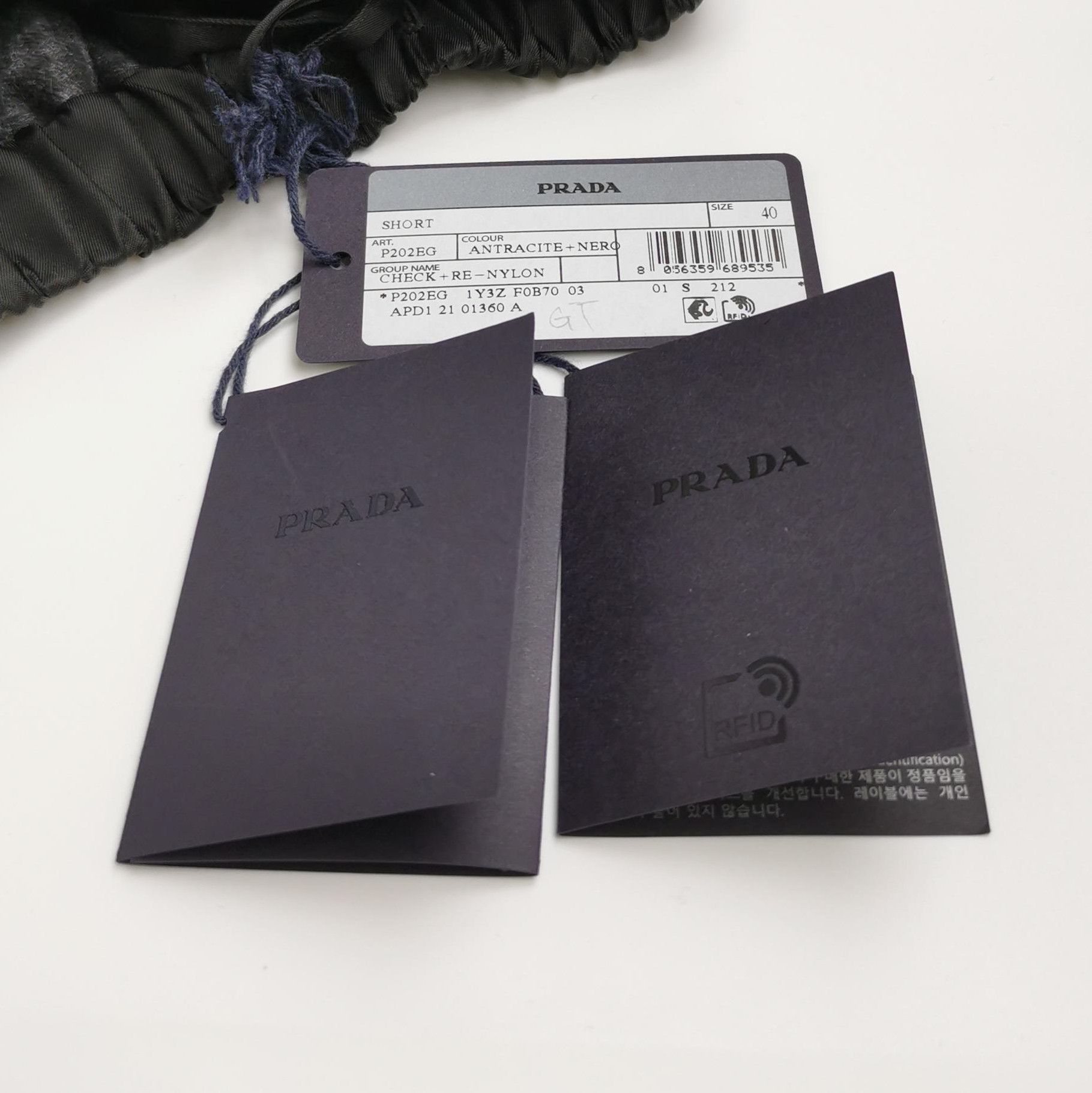 Prada Prada Black Wool Logo Triangle Shorts Size 40 - dmc Size 40" / US 18 - 4 Thumbnail