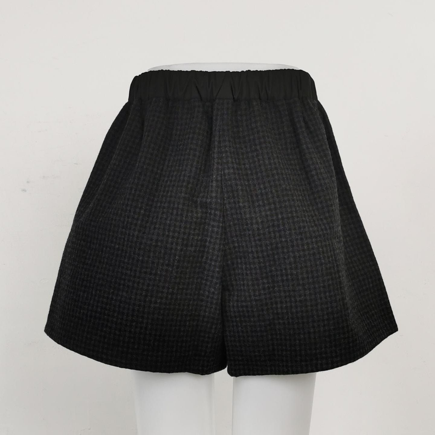 Prada Prada Black Wool Logo Triangle Shorts Size 40 - dmc Size 40" / US 18 - 2 Thumbnail