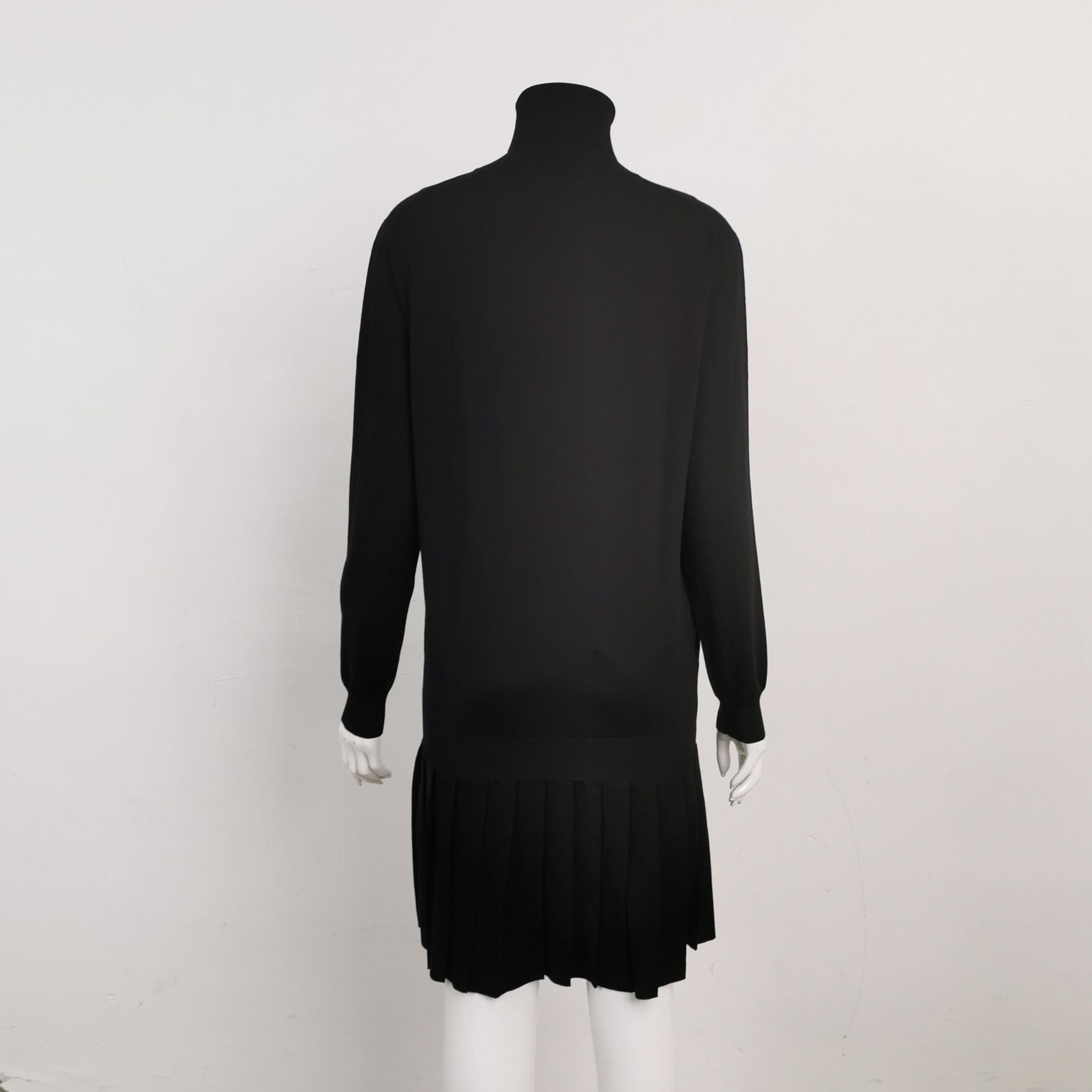 Prada Prada Black Wool High Collar Dress - dmc Size XS / US 0-2 / IT 36-38 - 2 Thumbnail