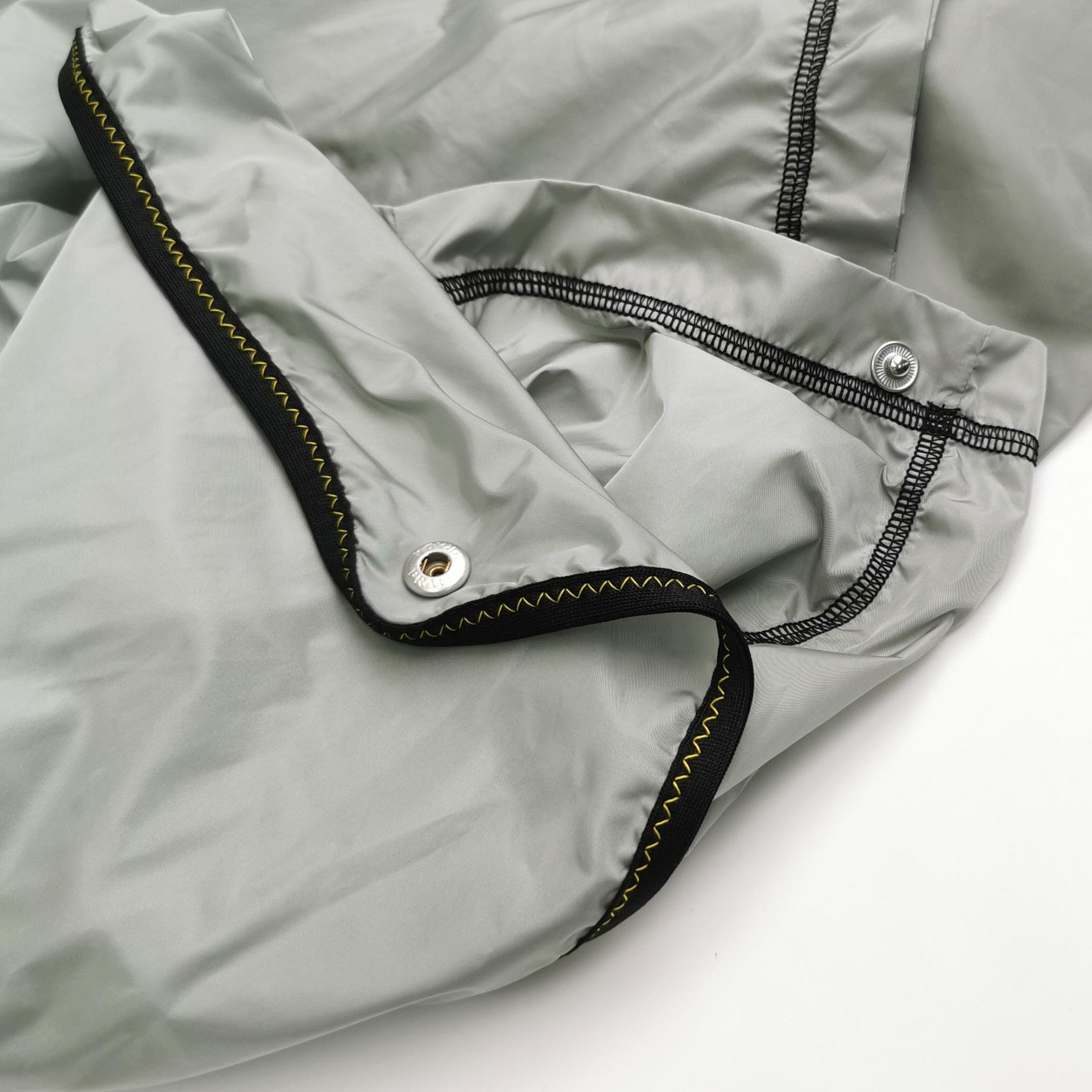 Prada Prada Hooded Cape with Triangle Logo - dmc Size XXS / US 00 / IT 34 - 4 Thumbnail