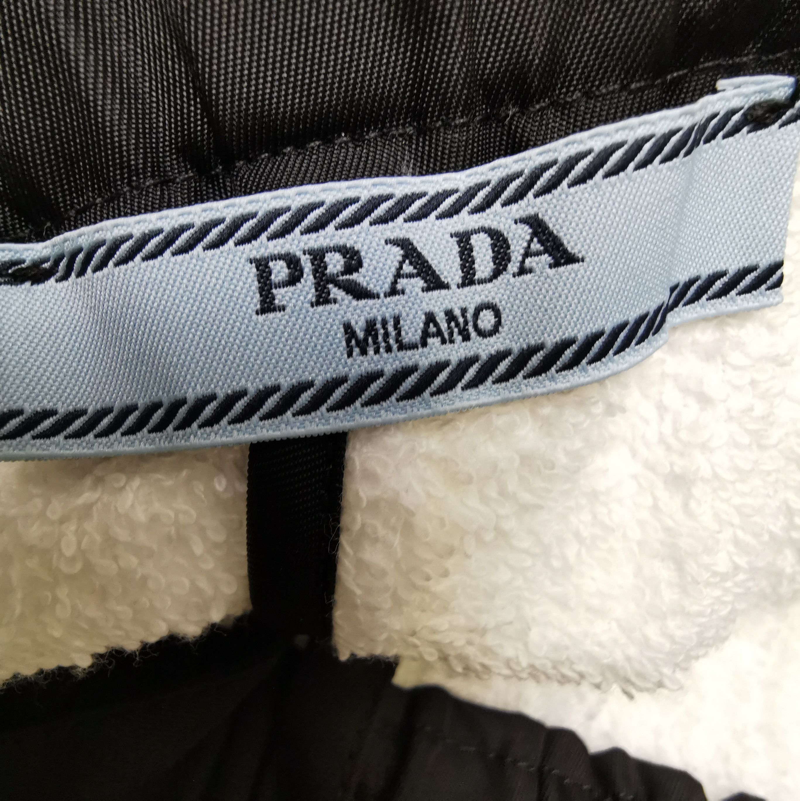 Prada Prada Cotton Logo Triangle Shorts - dmc Size 40" / US 18 - 5 Thumbnail