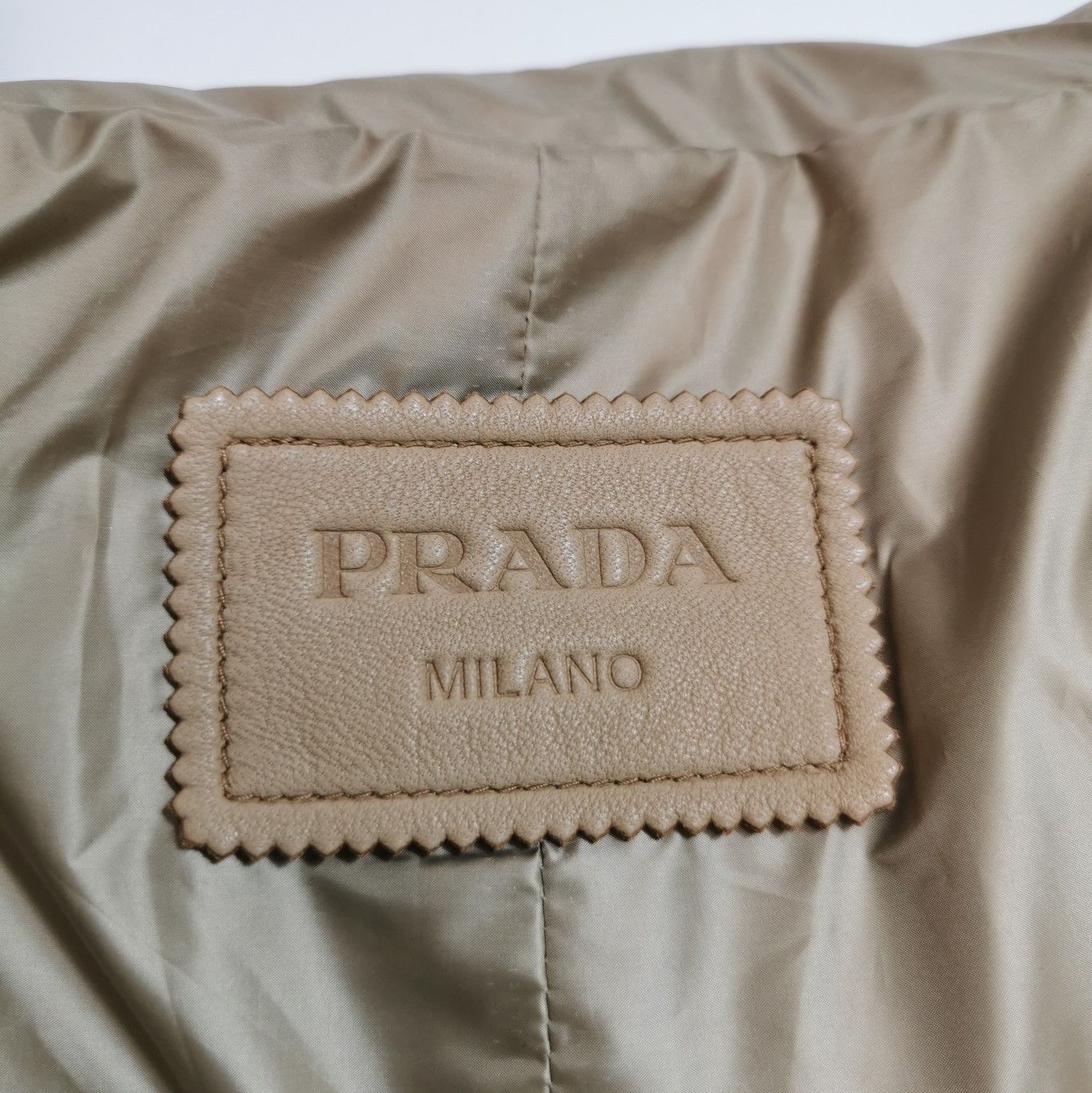 Prada Prada Logo Zip Hoodie in Beige - dmc Size S / US 4 / IT 40 - 6 Thumbnail