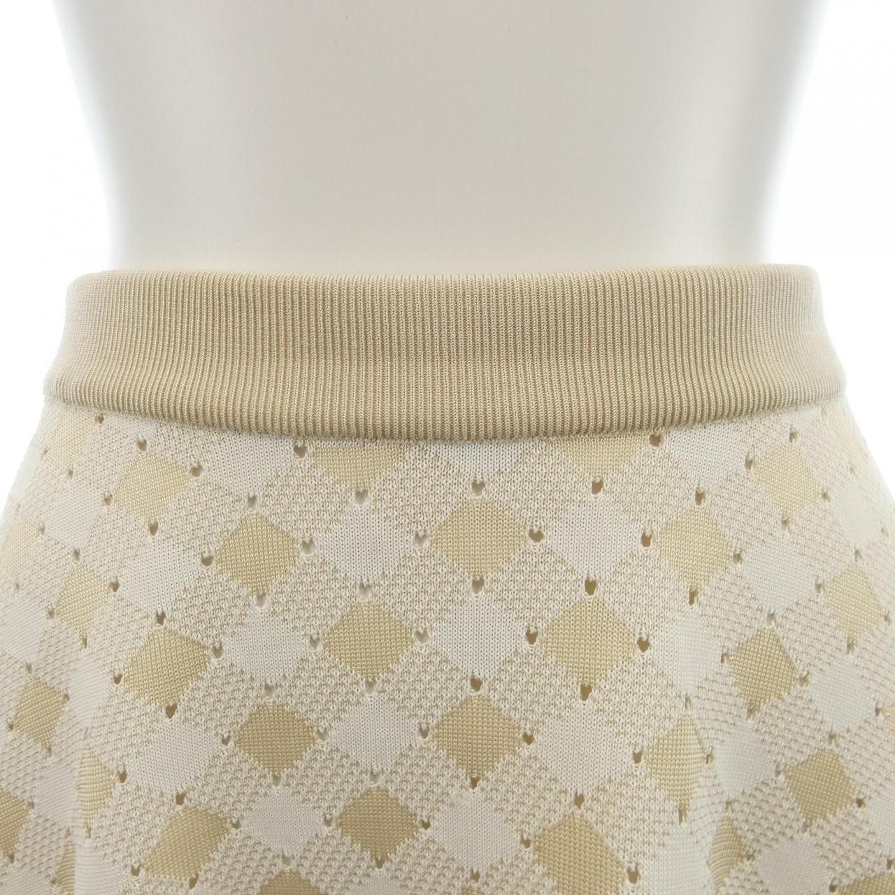 Louis Vuitton Louis Vuitton Louis Vuitton Skirt Skirt Others Skirts FRKZ11MUS DUTY FREE for USA Size ONE SIZE - 5 Thumbnail
