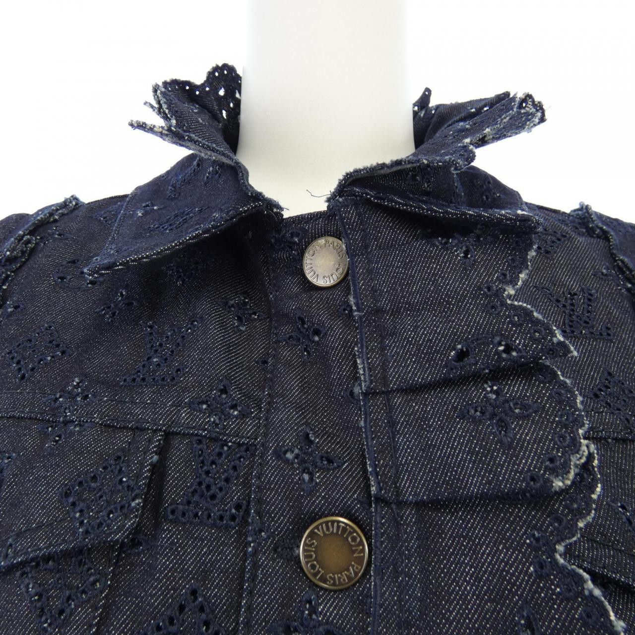 Louis Vuitton Louis Vuitton Louis Vuitton Denim Jacket Denim Outerwear WQJA03DBA DUTY FREE for USA Size ONE SIZE - 5 Thumbnail