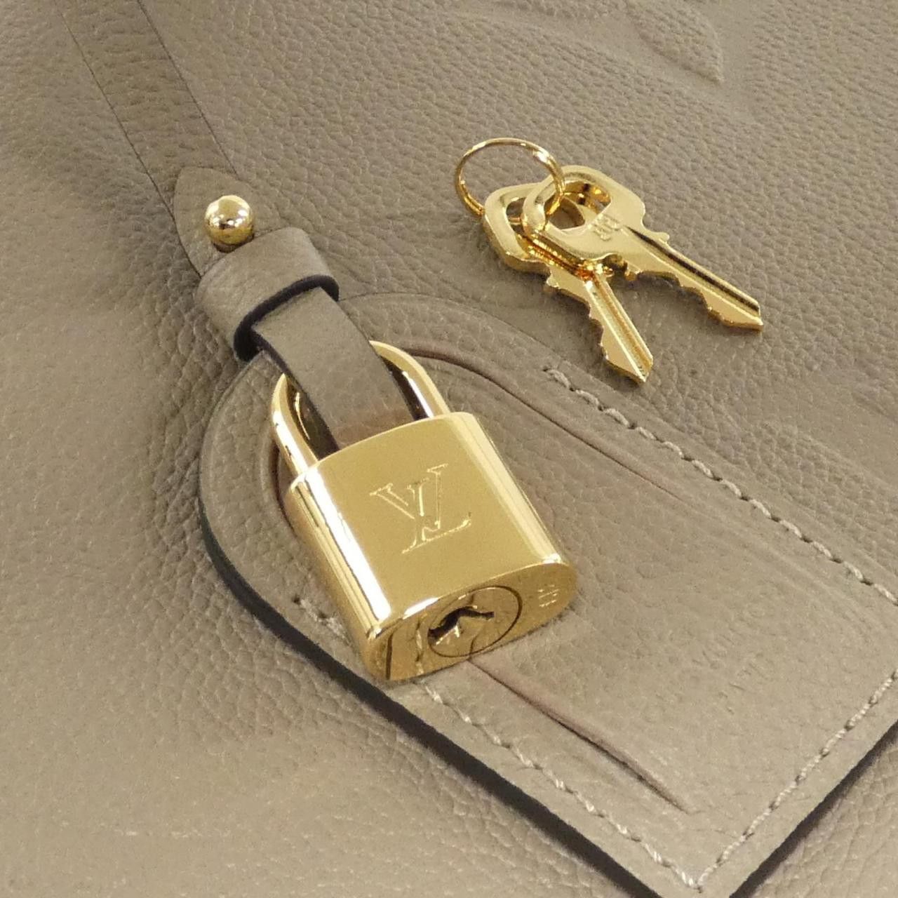 Louis Vuitton Louis Vuitton Louis Vuitton Monogram Empreinte Bag Leather Tote Bag M45833 DUTY FREE for USA Size ONE SIZE - 3 Thumbnail