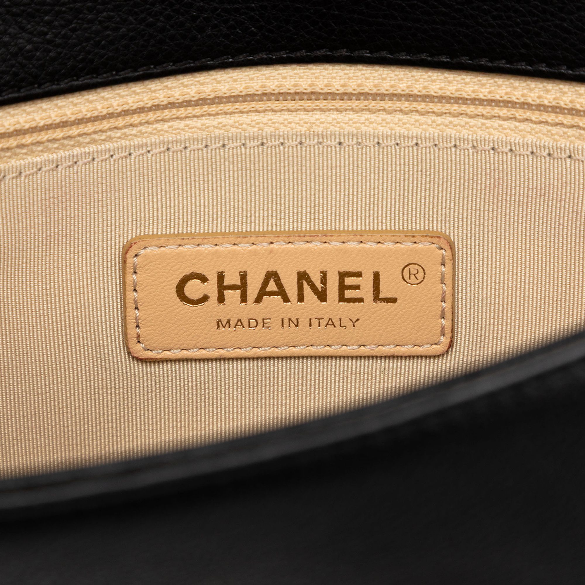Chanel Chanel Small Quilted Grained Calfskin Label Click Flap Size ONE SIZE - 5 Thumbnail