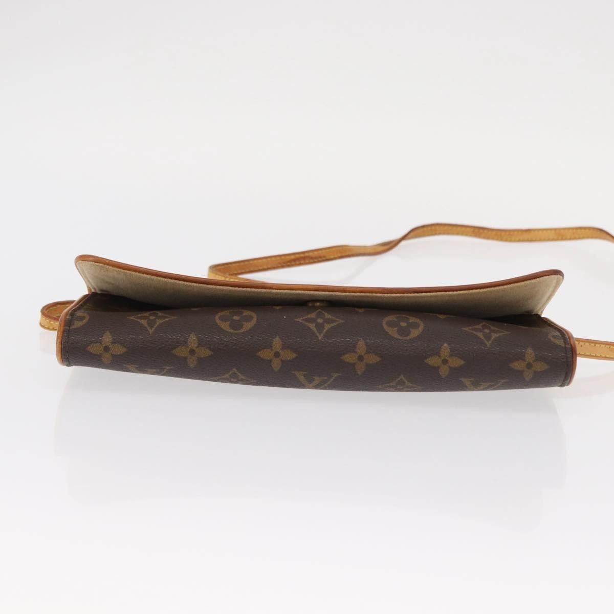 Louis Vuitton Louis Vuitton Twin Handbag Monogram Canvas Size ONE SIZE - 16 Thumbnail