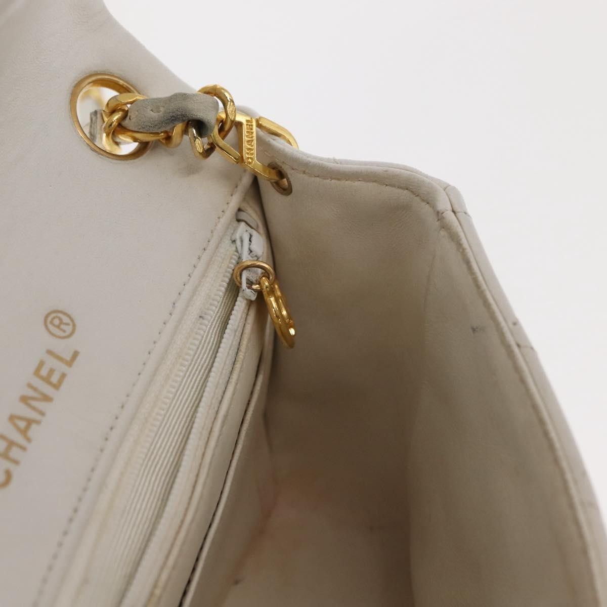 Chanel Chanel Vintage Square Classic Single Flap Bag Quilted Lambskin Size ONE SIZE - 21 Thumbnail