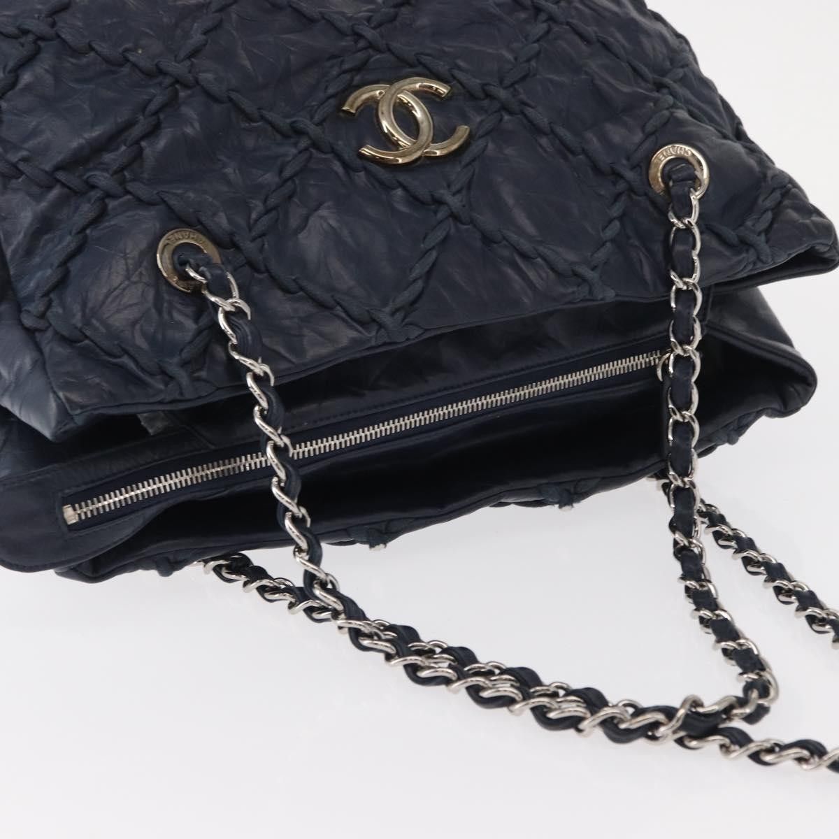 Chanel Chanel Ultra Stitch Chain Tote Quilted Calfskin Size ONE SIZE - 18 Thumbnail