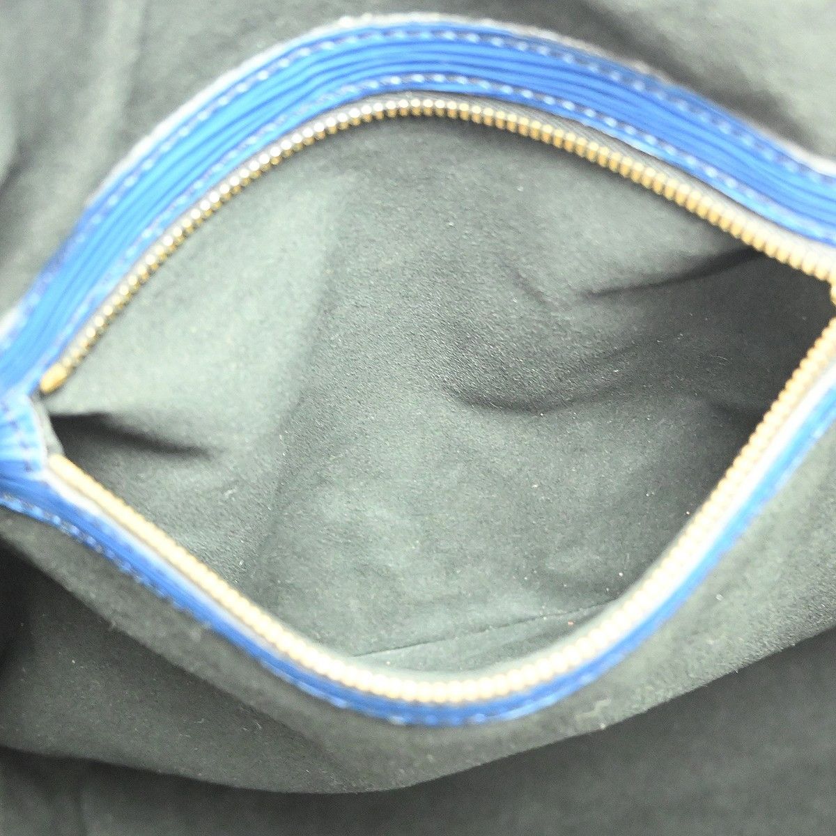 Louis Vuitton Louis Vuitton Bicolor Noe Handbag Epi Leather Size ONE SIZE - 11 Thumbnail