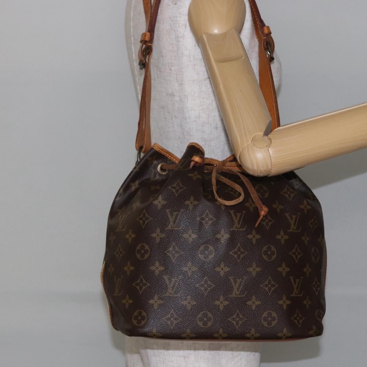 Louis Vuitton Louis Vuitton Petit Noe Handbag Monogram Canvas Size ONE SIZE - 12 Thumbnail