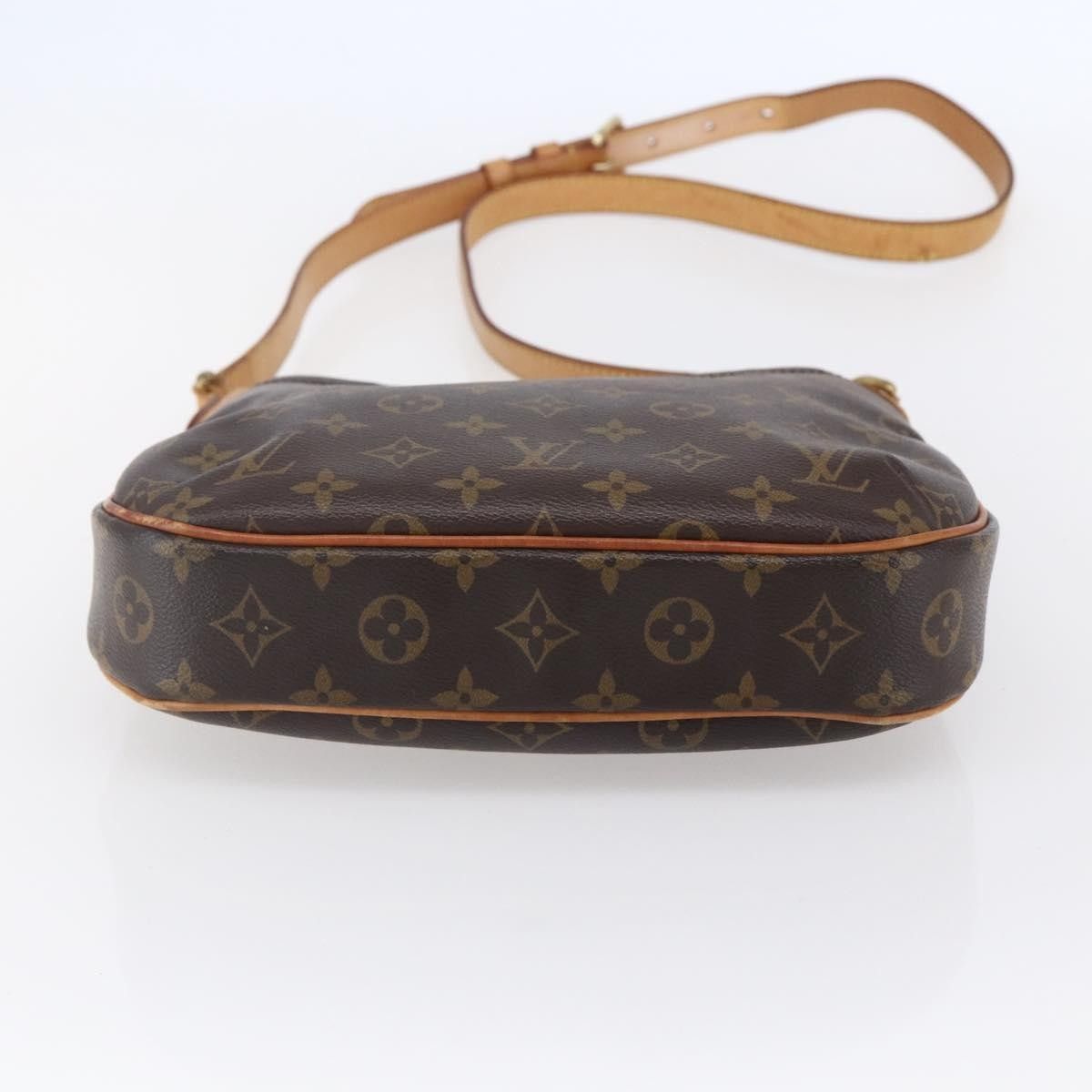 Louis Vuitton Louis Vuitton Odeon Handbag Monogram Canvas Size ONE SIZE - 18 Thumbnail