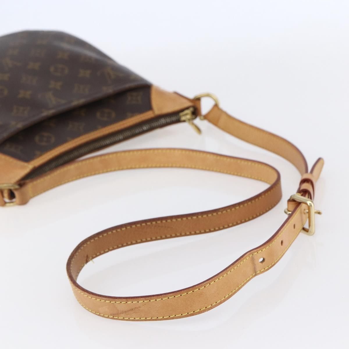 Louis Vuitton Louis Vuitton Odeon Handbag Monogram Canvas Size ONE SIZE - 8 Thumbnail