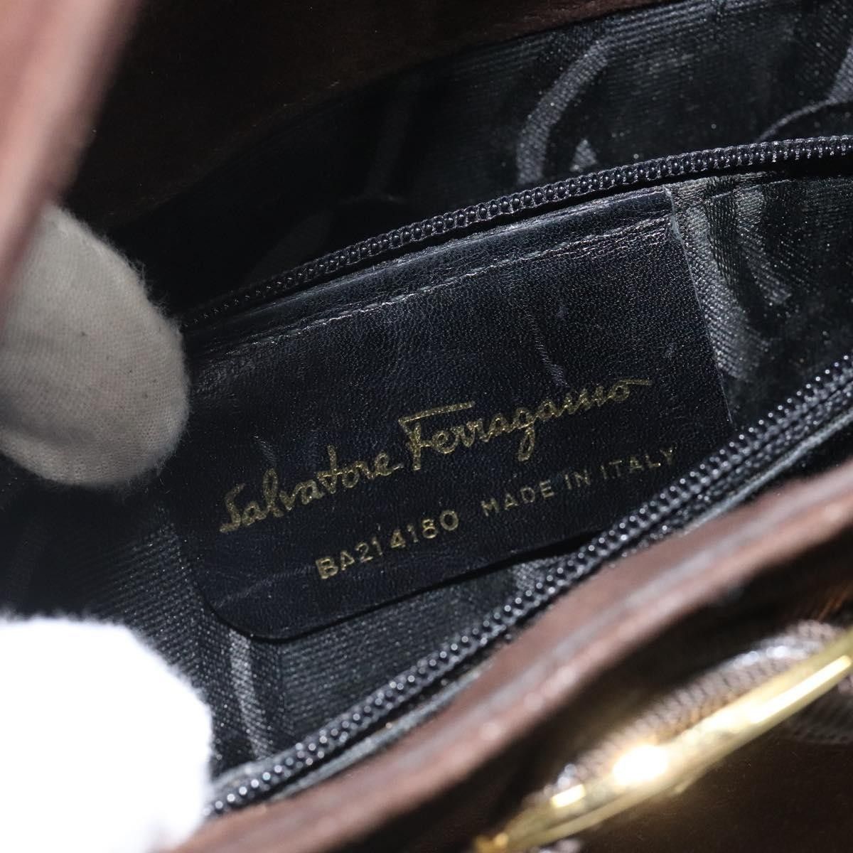 Salvatore Ferragamo Salvatore Ferragamo Vala Handbag Suede Size ONE SIZE - 6 Thumbnail