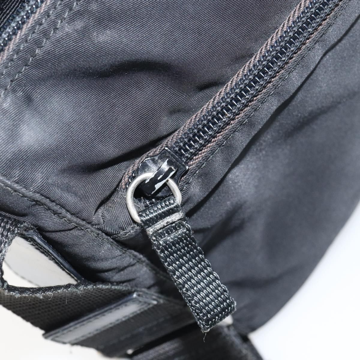 Prada Prada Front Zip Messenger Bag Tessuto Size ONE SIZE - 16 Thumbnail