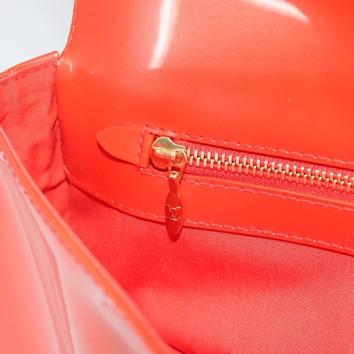 Louis Vuitton Louis Vuitton Sobe Clutch Patent Size ONE SIZE - 13 Thumbnail