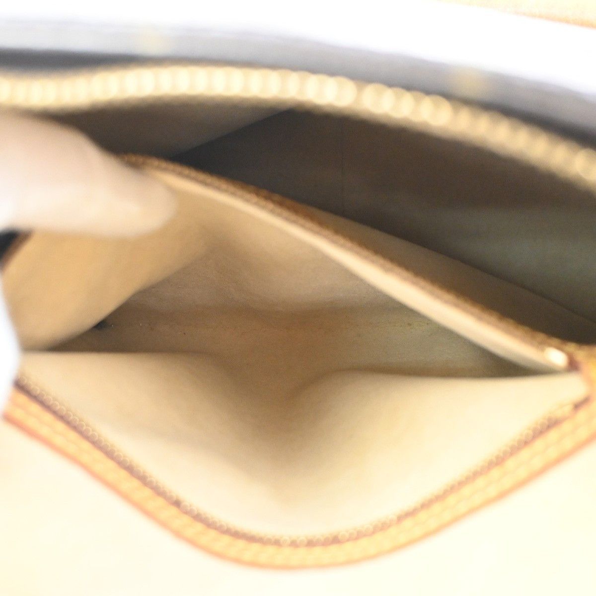 Louis Vuitton Louis Vuitton Looping Handbag Monogram Canvas Size ONE SIZE - 12 Thumbnail