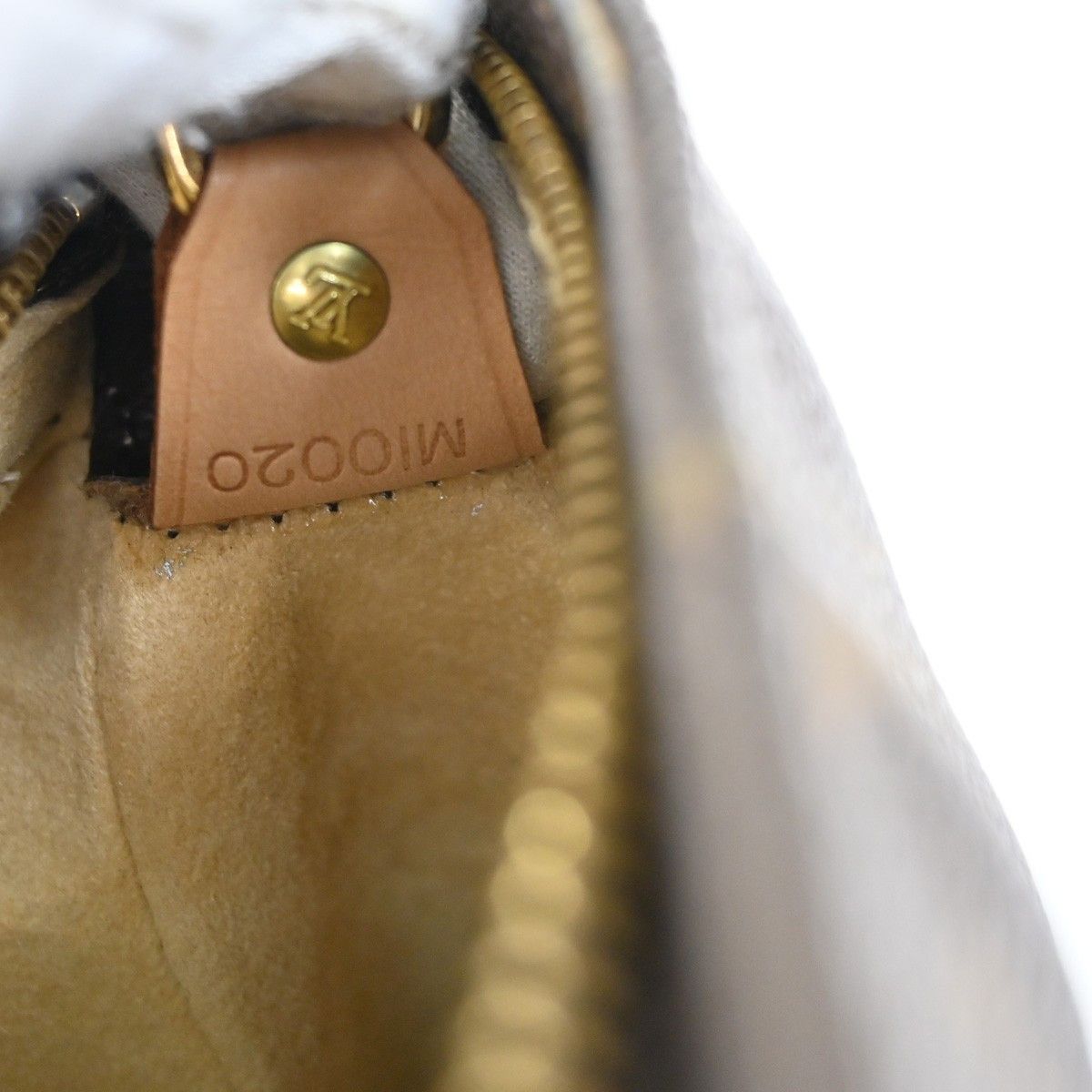 Louis Vuitton Louis Vuitton Looping Handbag Monogram Canvas Size ONE SIZE - 8 Thumbnail