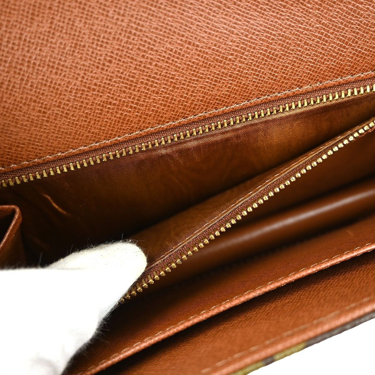 Louis Vuitton Louis Vuitton Dame Pochette Monogram Canvas Size ONE SIZE - 8 Thumbnail