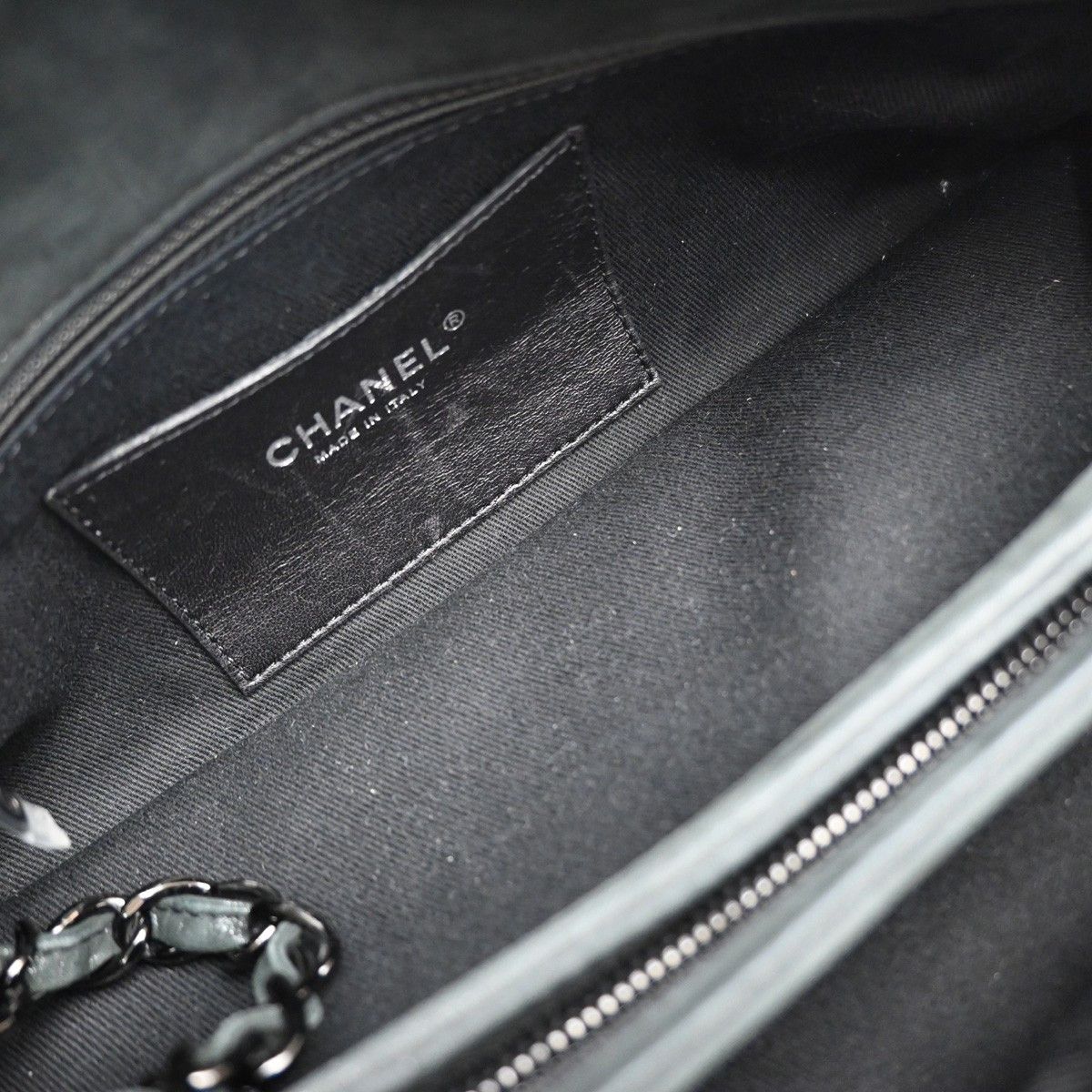 Chanel Chanel Just Mademoiselle Bag Quilted Iridescent Leather Size ONE SIZE - 14 Thumbnail