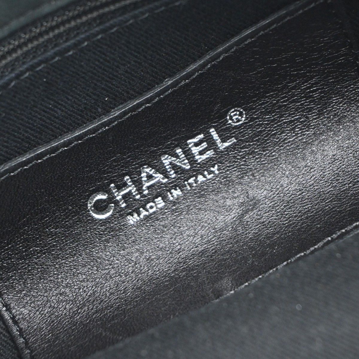 Chanel Chanel Just Mademoiselle Bag Quilted Iridescent Leather Size ONE SIZE - 6 Thumbnail