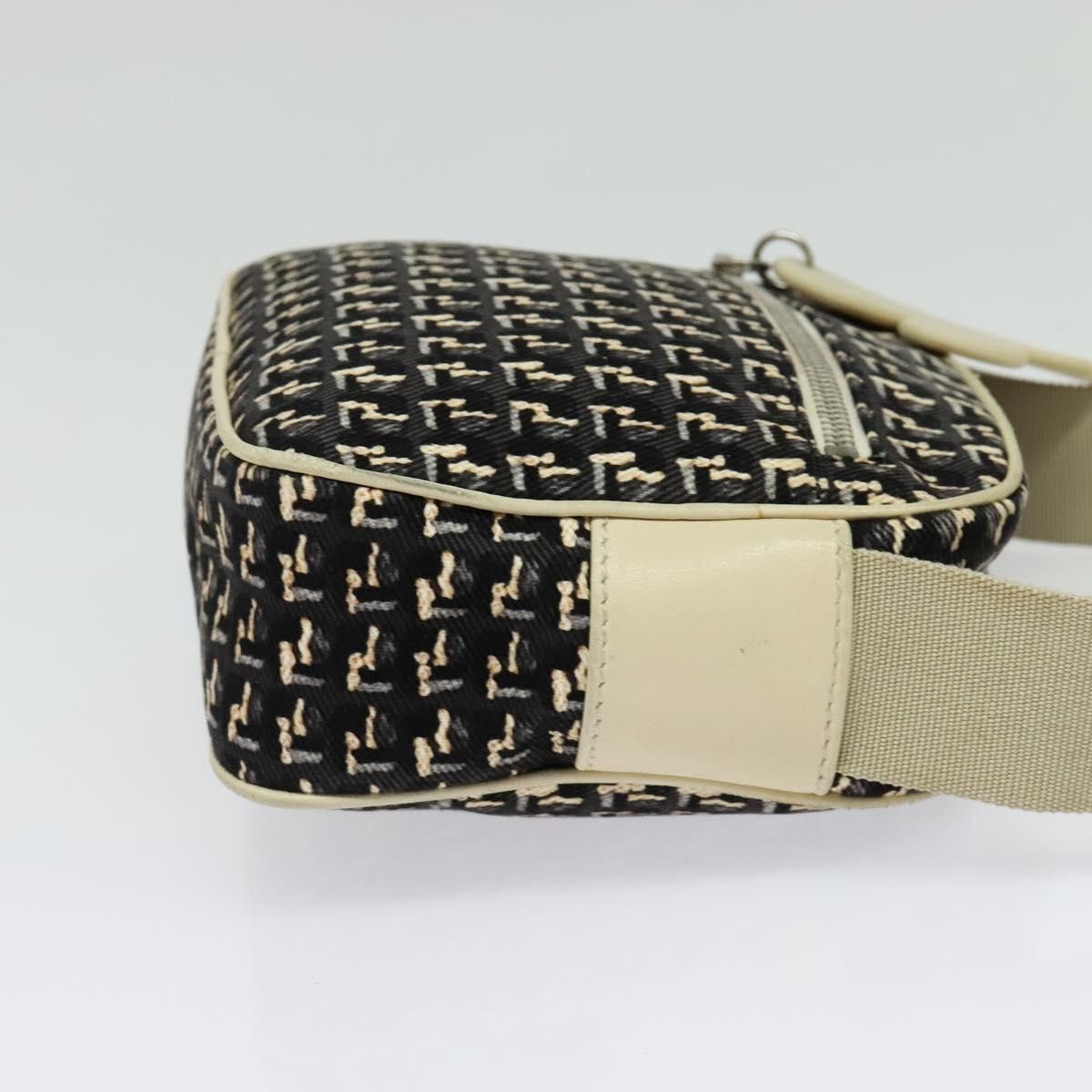 Chanel Chanel Vintage Clover Camera Bag Printed Canvas Size ONE SIZE - 4 Thumbnail