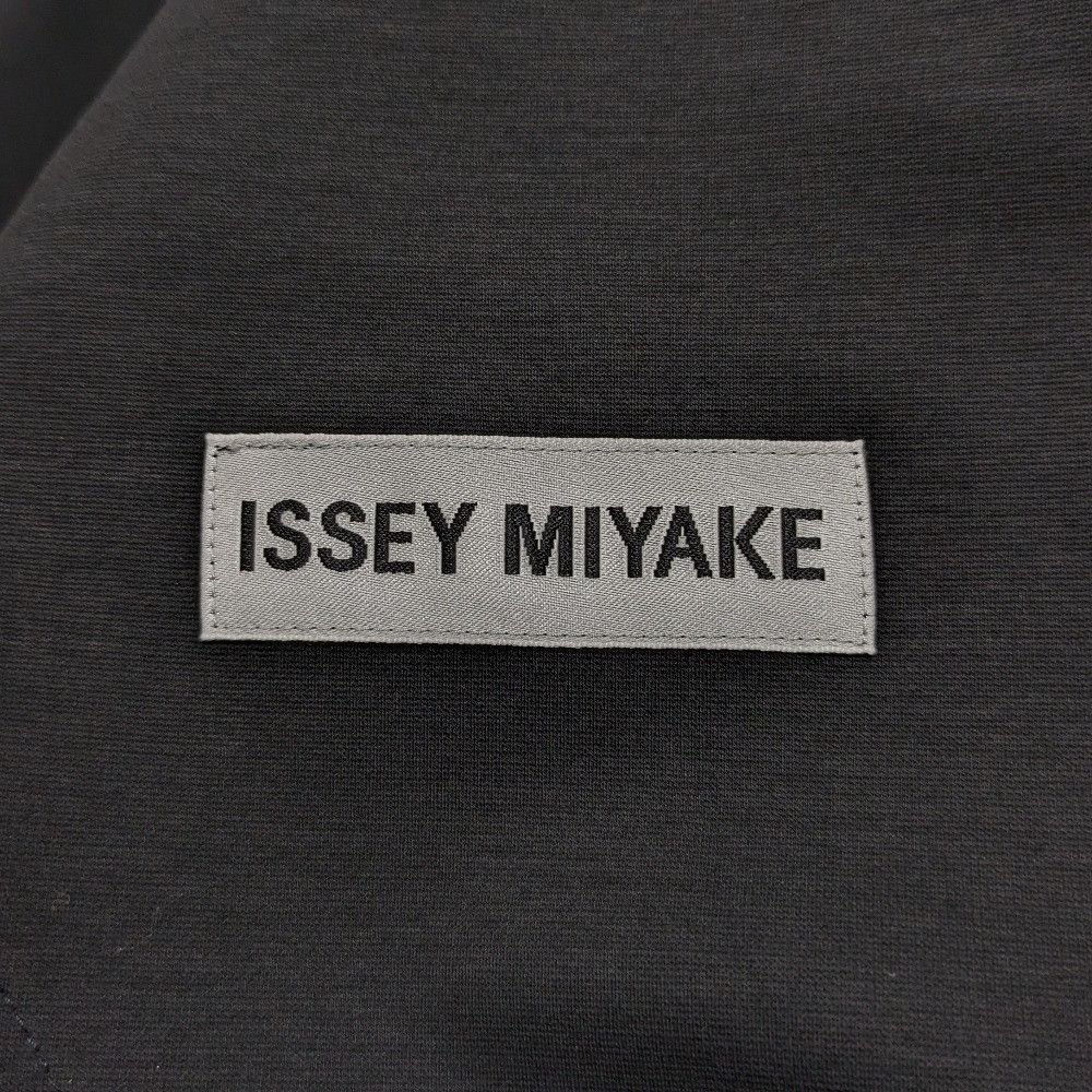 Issey Miyake Issey Miyake ISSEY MIYAKE SIMPLE ENSEMBLE Jersey Double Jacket Others Outerwear IM53JD224 DUTY FREE for USA Size ONE SIZE - 7 Thumbnail