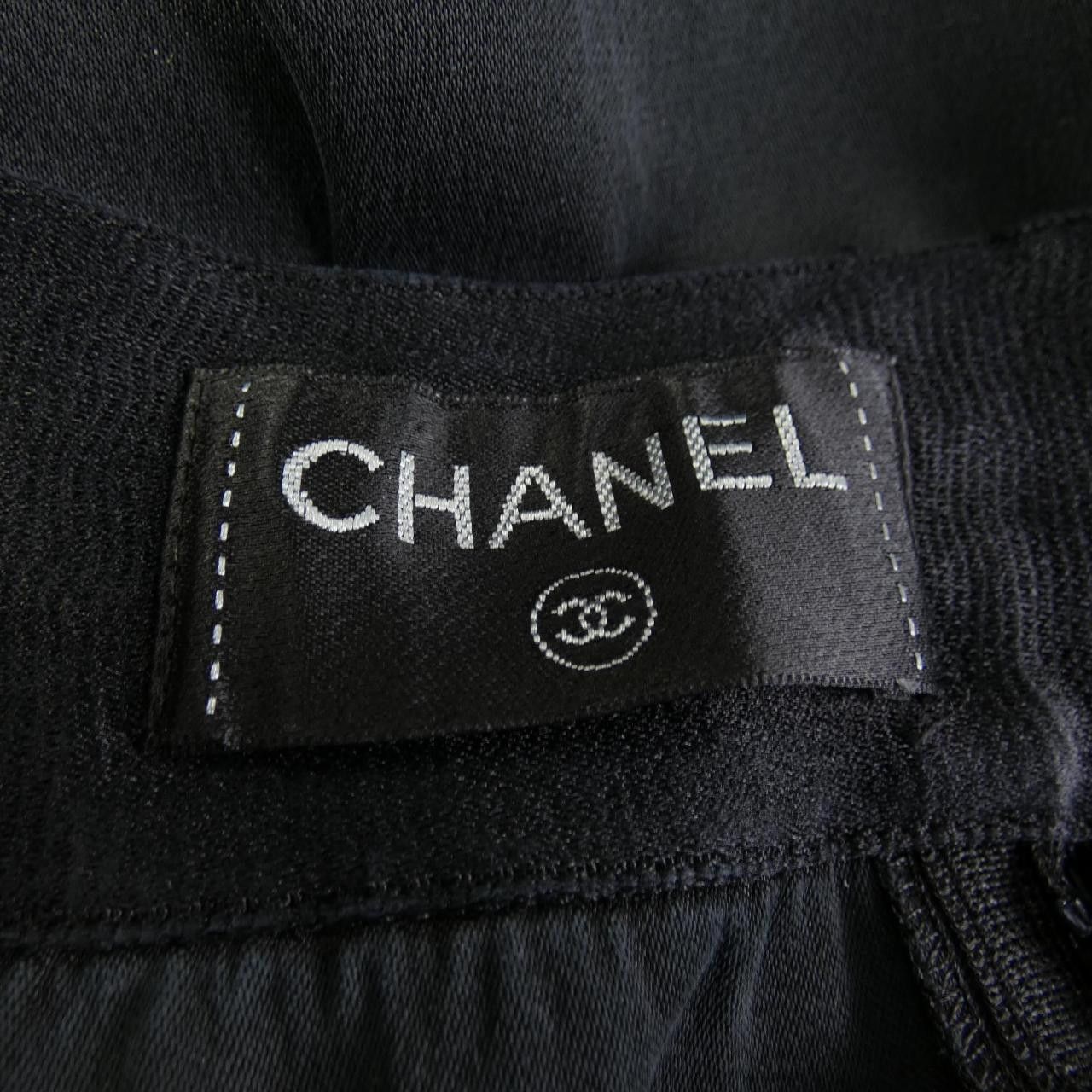 Chanel Chanel Chanel P36882V10591 Silk Skirt Others Skirts P36882V10591 DUTY FREE for USA Size ONE SIZE - 5 Thumbnail