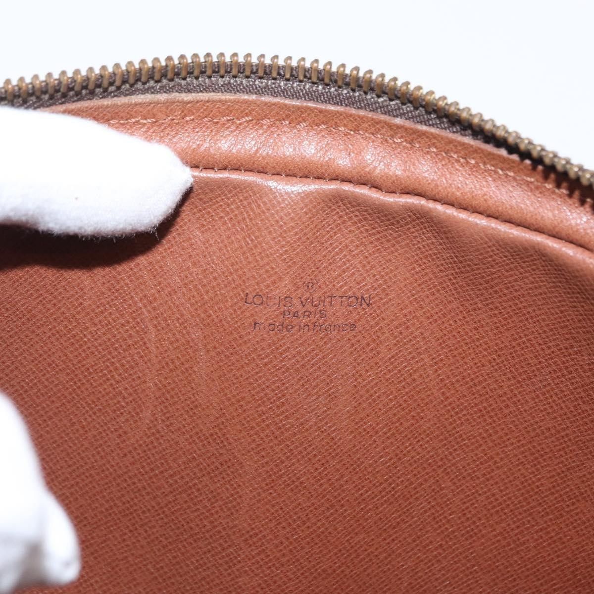 Louis Vuitton Louis Vuitton Marly Dragonne Clutch Monogram Canvas Size ONE SIZE - 6 Thumbnail