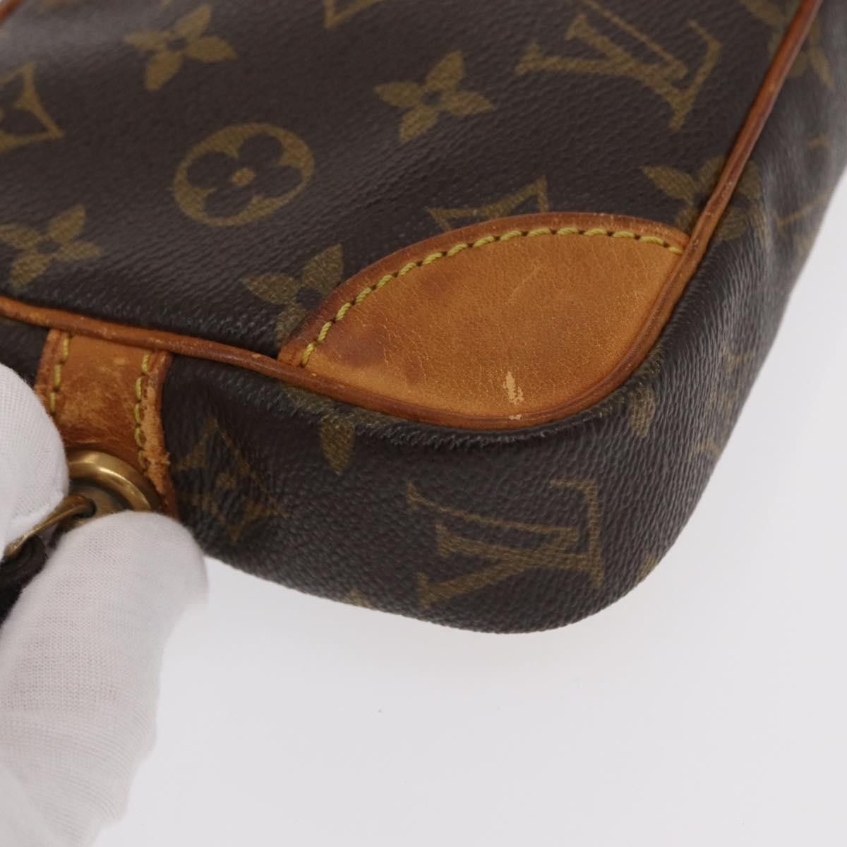Louis Vuitton Louis Vuitton Marly Dragonne Clutch Monogram Canvas Size ONE SIZE - 8 Thumbnail