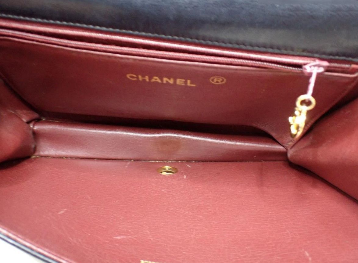 Chanel Chanel Chain Shoulder Bag Leather Size ONE SIZE - 10 Thumbnail