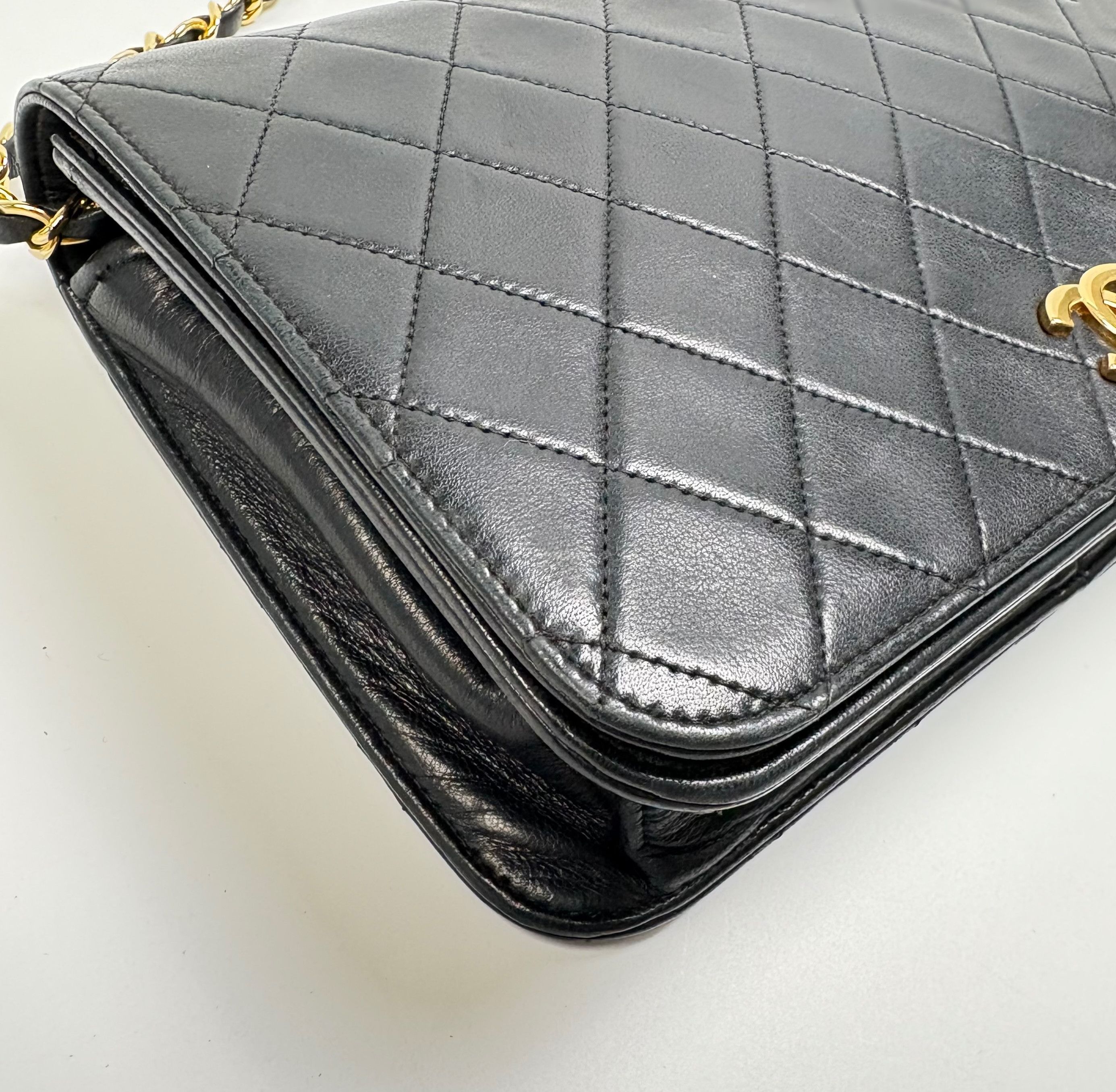 Chanel Chanel Chain Shoulder Bag Leather Size ONE SIZE - 4 Thumbnail
