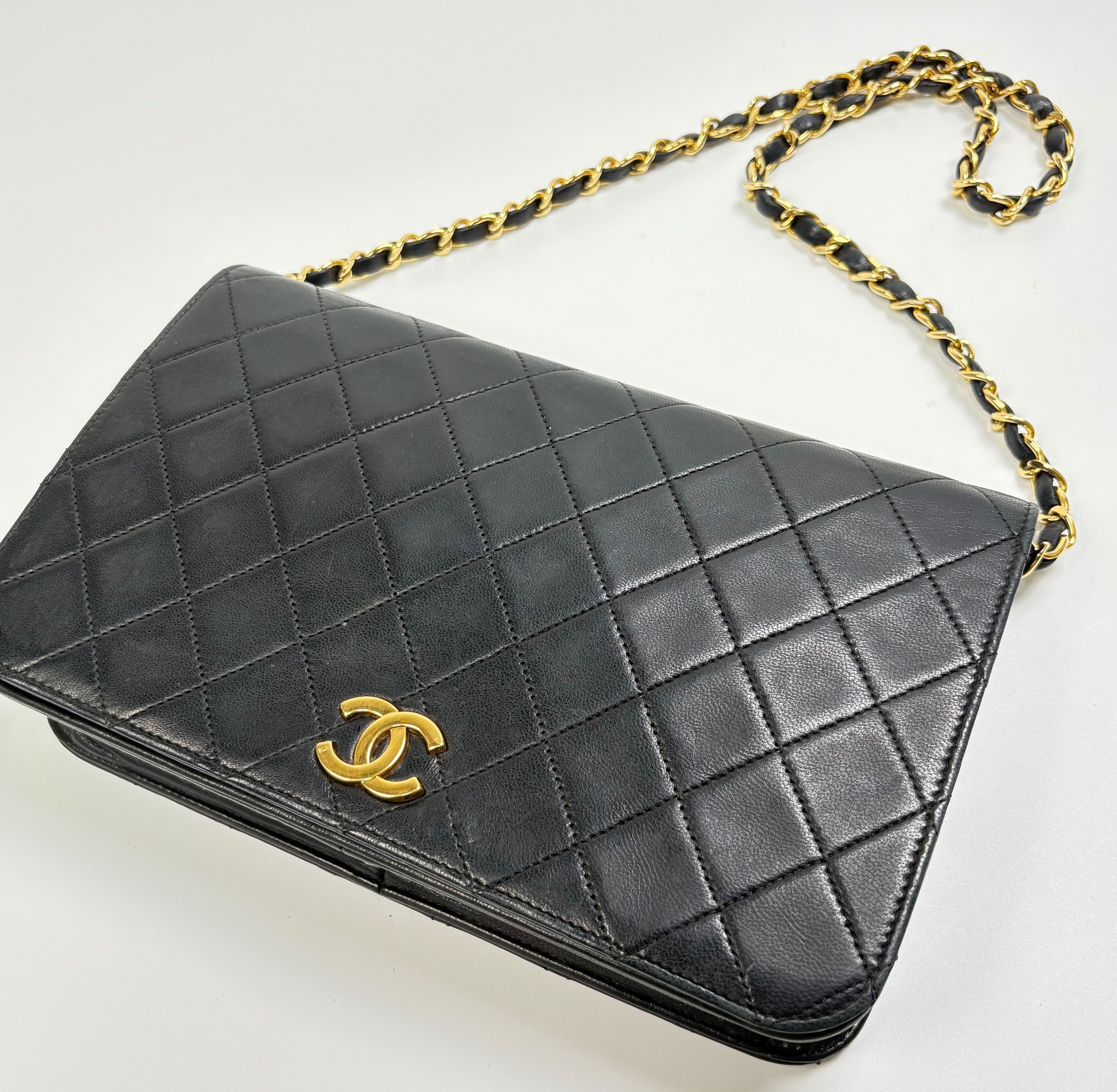 Chanel Chanel Chain Shoulder Bag Leather Size ONE SIZE - 2 Thumbnail
