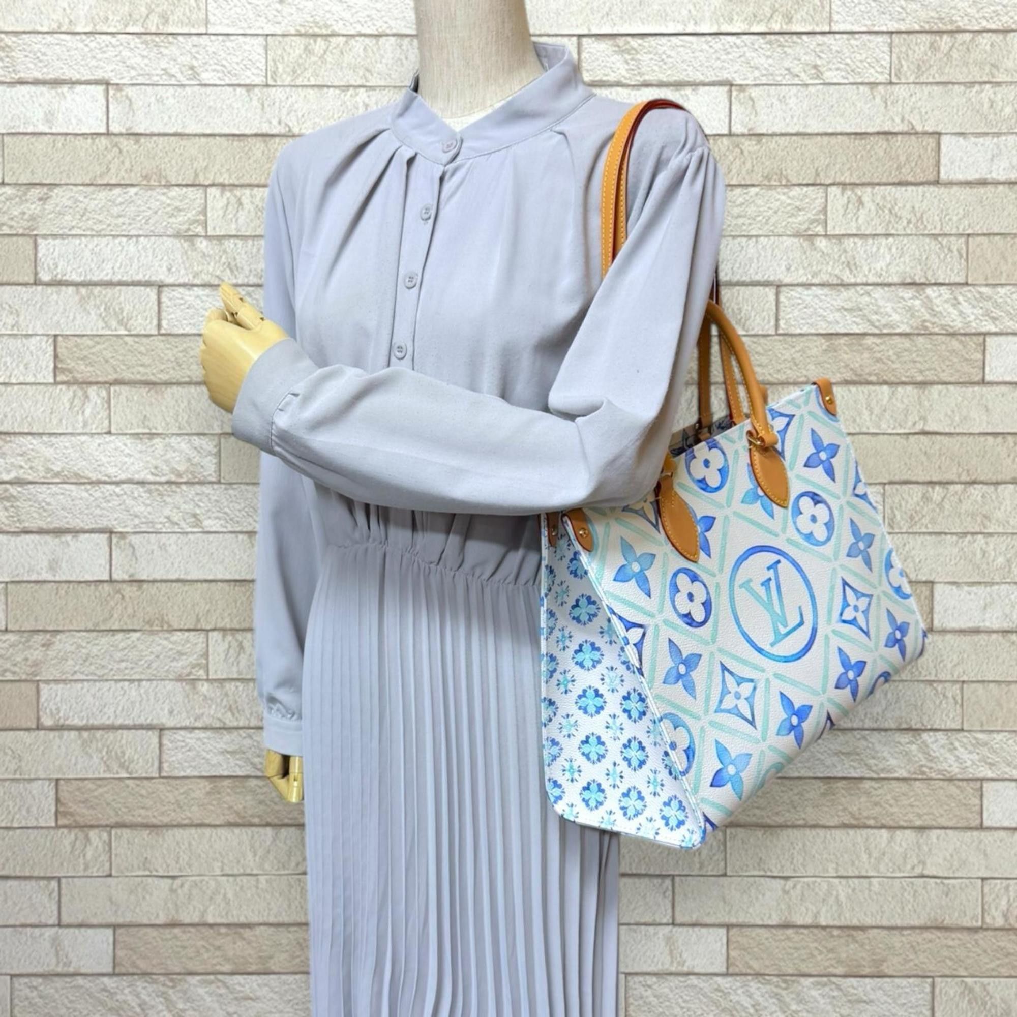 Louis Vuitton Pre-owned Louis Vuitton On the Go MM LV Monogram Tile Shoulder Bag, PVCM11262, Blue, Women's, 2-Way Size ONE SIZE - 2 Thumbnail