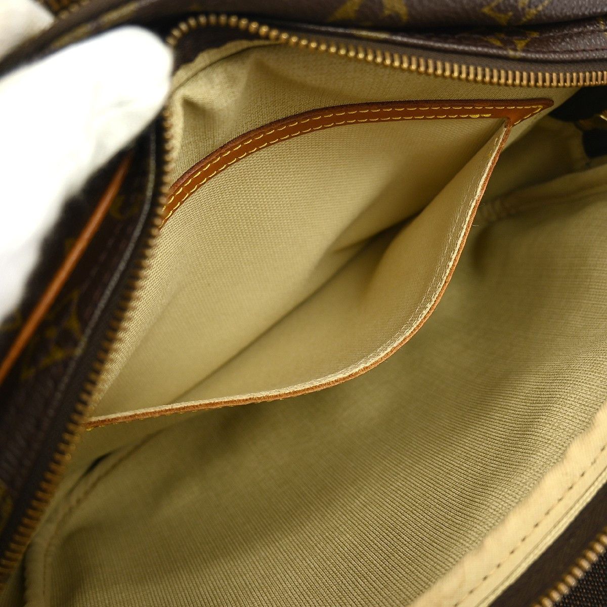 Louis Vuitton Louis Vuitton Reporter Bag Monogram Canvas Size ONE SIZE - 7 Thumbnail
