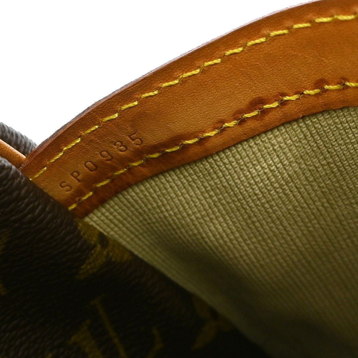 Louis Vuitton Louis Vuitton Reporter Bag Monogram Canvas Size ONE SIZE - 4 Thumbnail