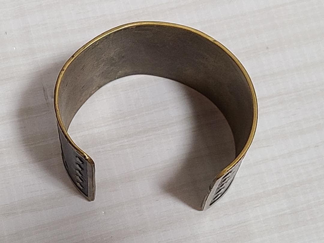 KAPITAL Copper Brass Camp Bangle Bracelet Gold / Black