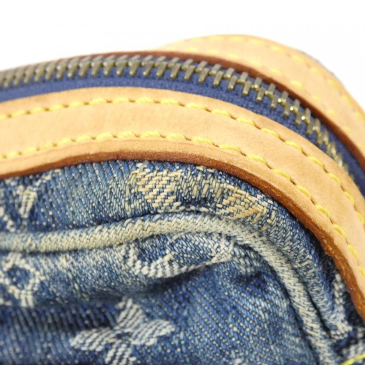 Louis Vuitton Louis Vuitton Louis Vuitton Monogram Denim Shoulder Bag Canvas Shoulder Bag M95347 DUTY FREE for USA Size ONE SIZE - 8 Thumbnail