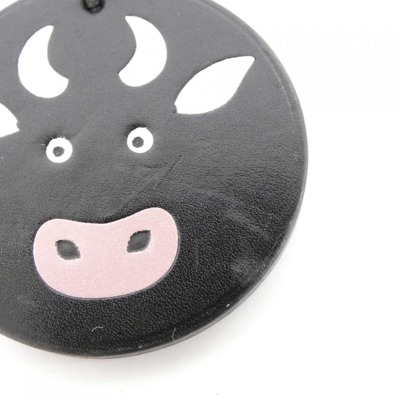 Hermes Hermes Hermès COW Key Holder Metal Key Chain DUTY FREE for USA Size ONE SIZE - 3 Thumbnail