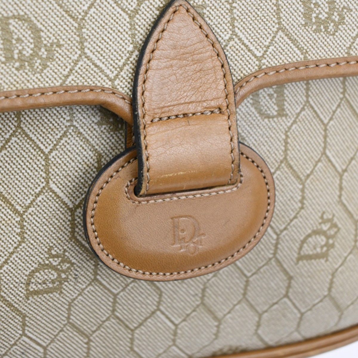 Dior Christian Dior Vintage Honeycomb Shoulder Bag Canvas and Leather Size ONE SIZE - 13 Thumbnail