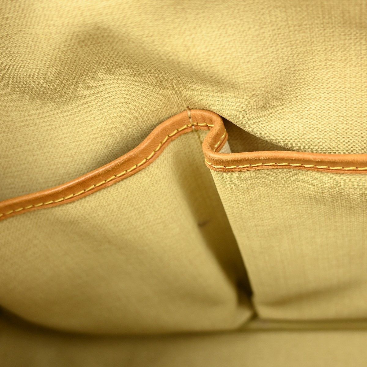 Louis Vuitton Louis Vuitton Trouville Handbag Monogram Canvas Size ONE SIZE - 9 Thumbnail