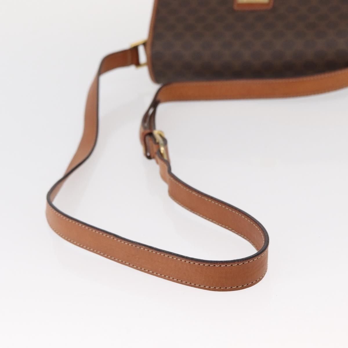 Celine Celine Vintage Macadam Shoulder Bag Canvas and Leather Size ONE SIZE - 7 Thumbnail