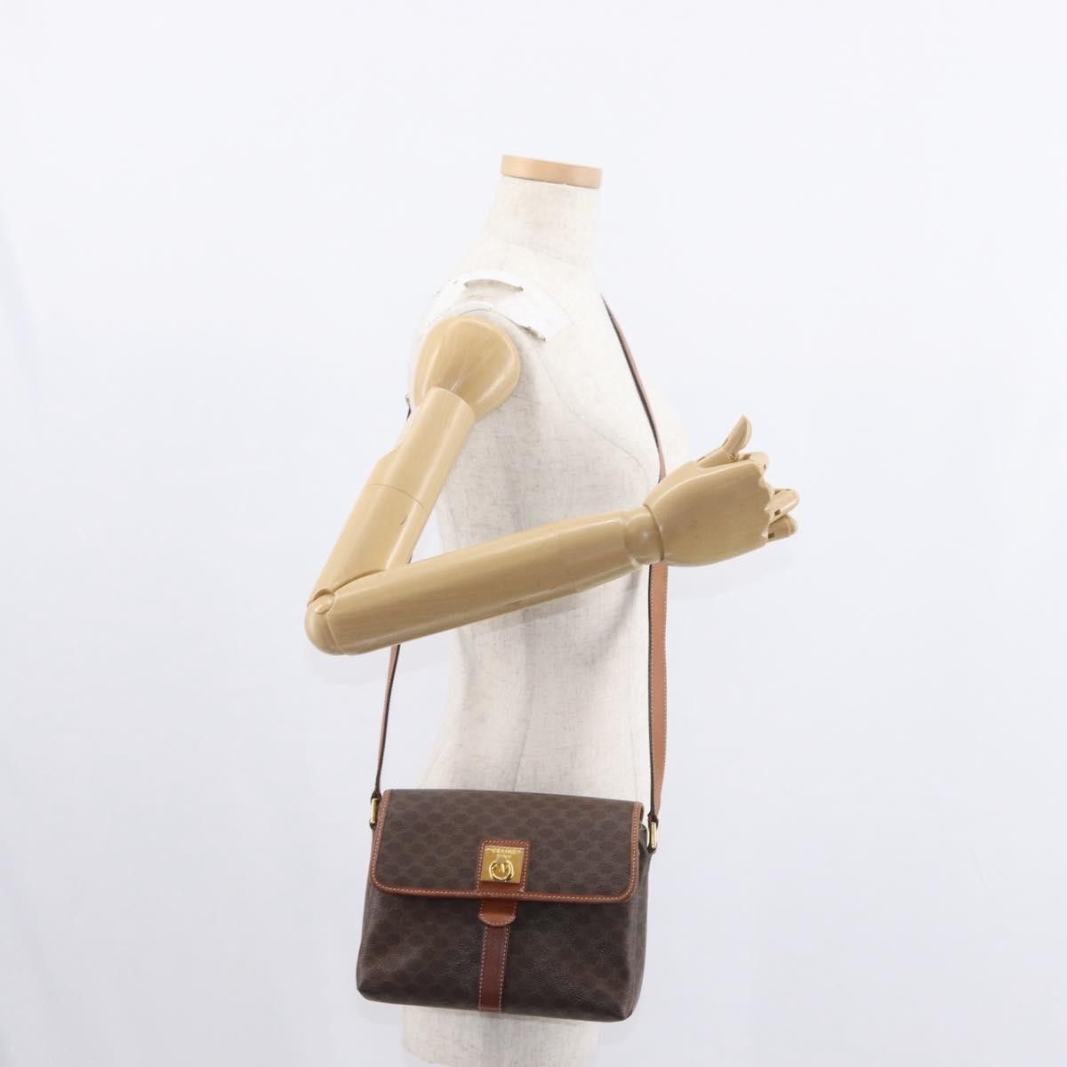Celine Celine Vintage Macadam Shoulder Bag Canvas and Leather Size ONE SIZE - 13 Thumbnail