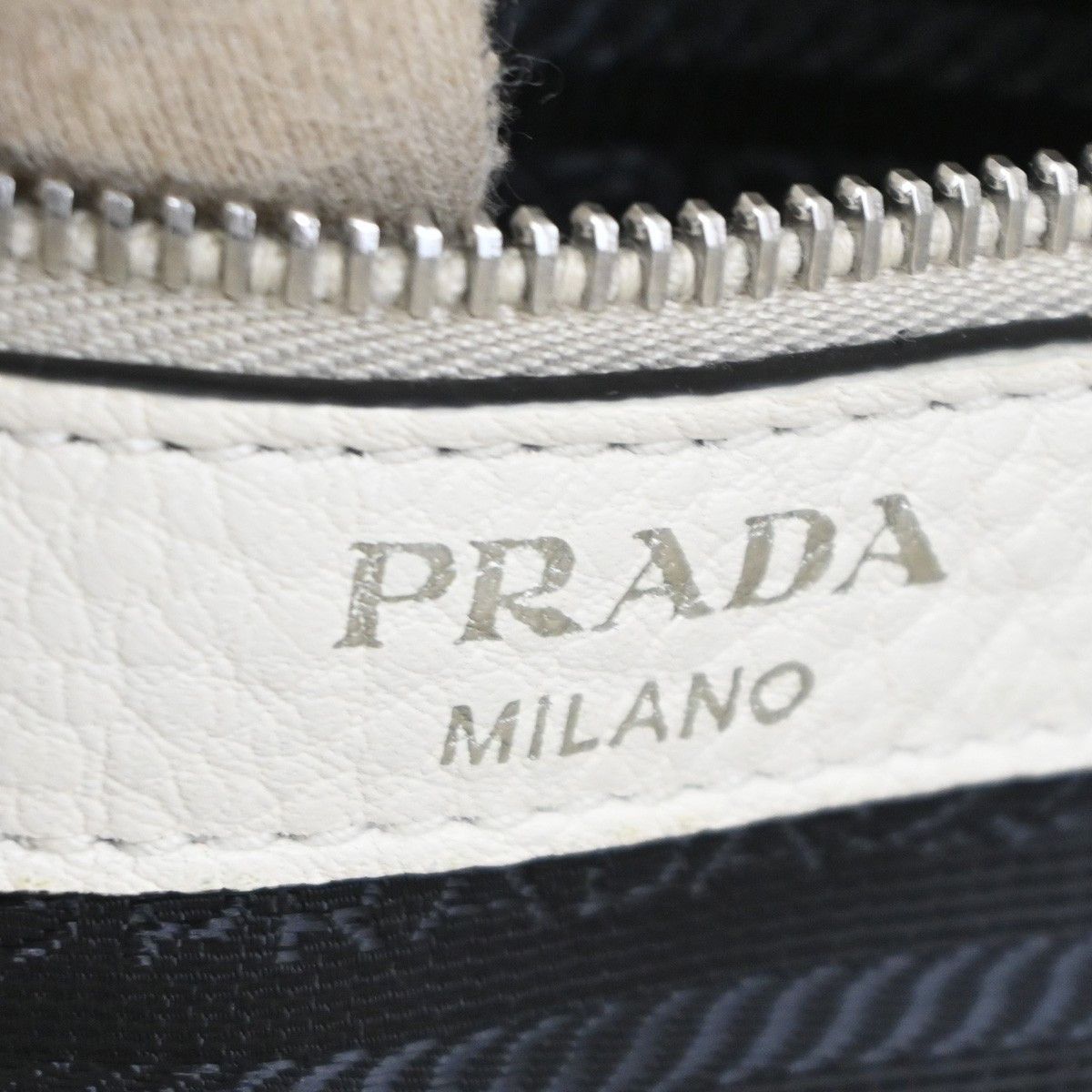 Prada Prada Vintage Tote Leather Size ONE SIZE - 6 Thumbnail