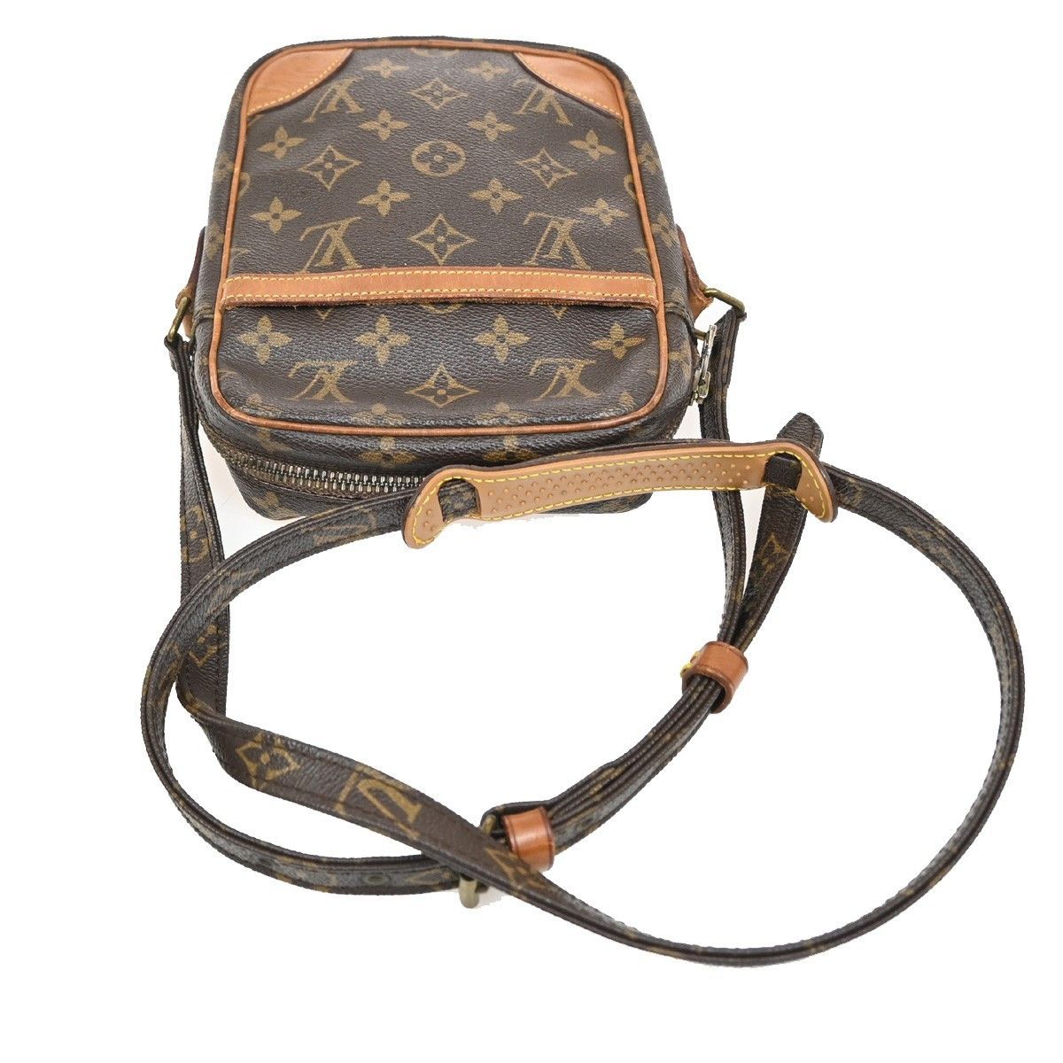 Louis Vuitton Louis Vuitton Danube Handbag Monogram Canvas Size ONE SIZE - 7 Thumbnail