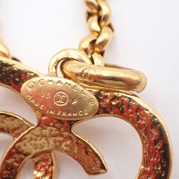 Chanel Chanel Vintage CC Heart Pendant Long Metal Size ONE SIZE - 7 Thumbnail