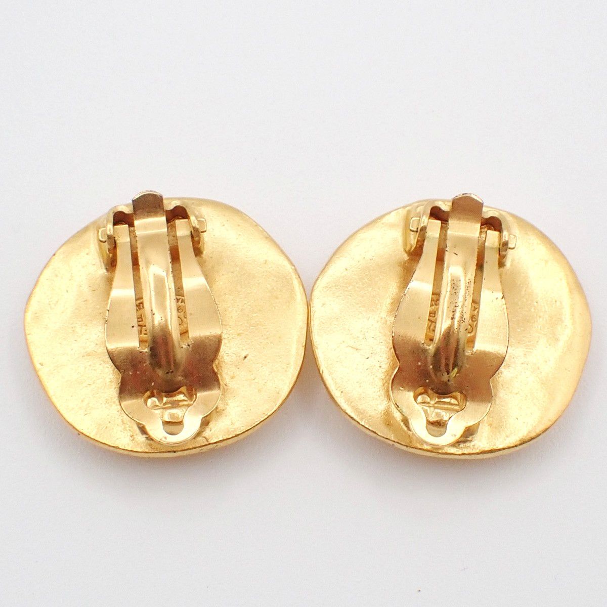 Chanel Chanel Vintage CC Round Clip-On Earrings Metal Size ONE SIZE - 2 Thumbnail